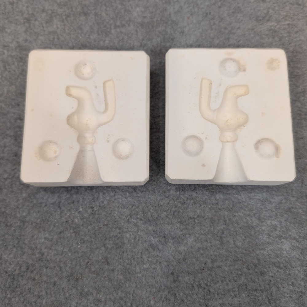 Vintage Lavabo Spout Ceramic Mold for Casting Bath Fixtures - Picture 3 of 3